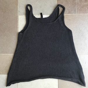 Black threaded tank top